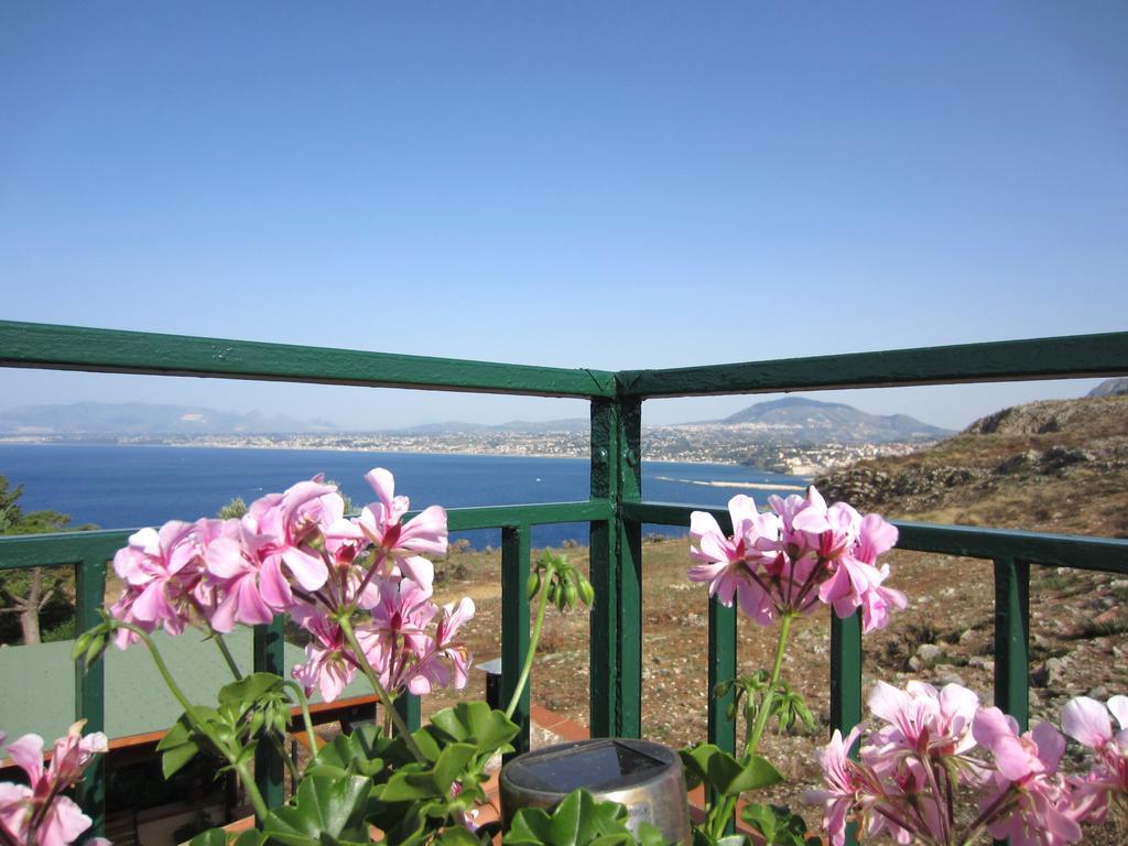 Casa Vacanze La Terrazza Sul Golfo Castellammare del Golfo Exterior photo
