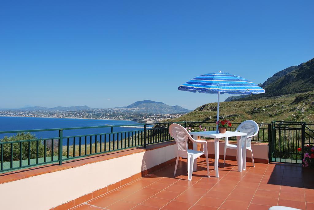 Casa Vacanze La Terrazza Sul Golfo Castellammare del Golfo Exterior photo