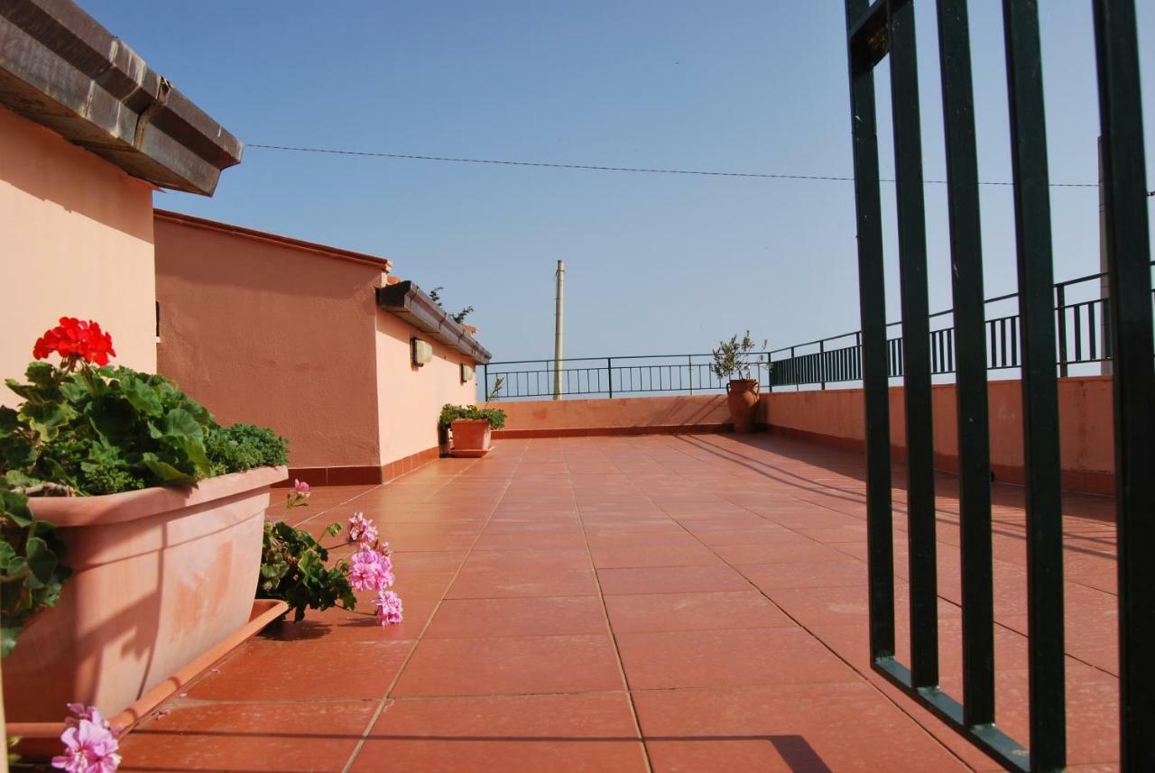 Casa Vacanze La Terrazza Sul Golfo Castellammare del Golfo Exterior photo